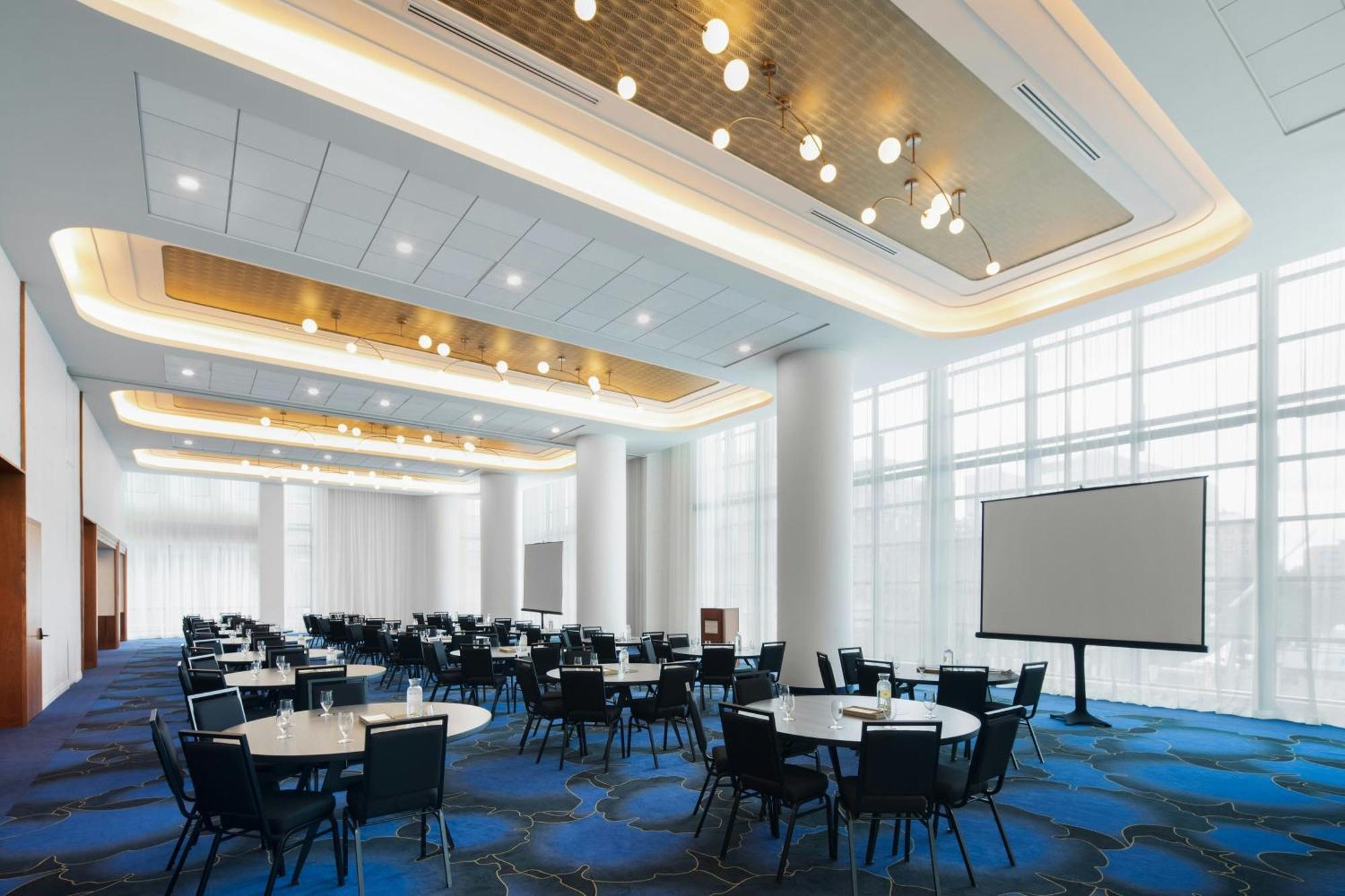 Honeyrose Hotel, Montreal, A Tribute Portfolio Hotel Экстерьер фото The Westin Convention Center