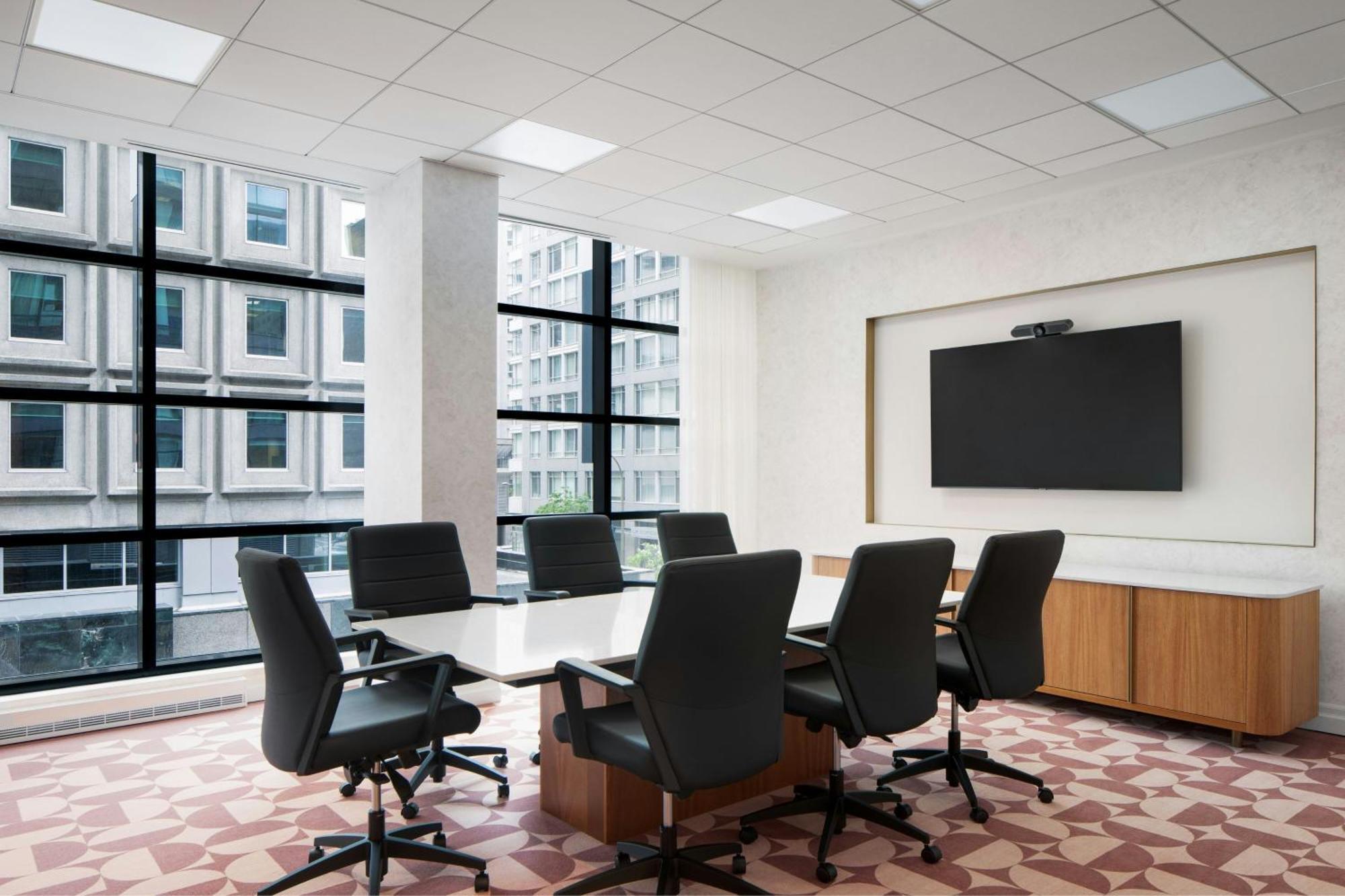 Honeyrose Hotel, Montreal, A Tribute Portfolio Hotel Экстерьер фото A meeting room at the Westin Boston Seaport District
